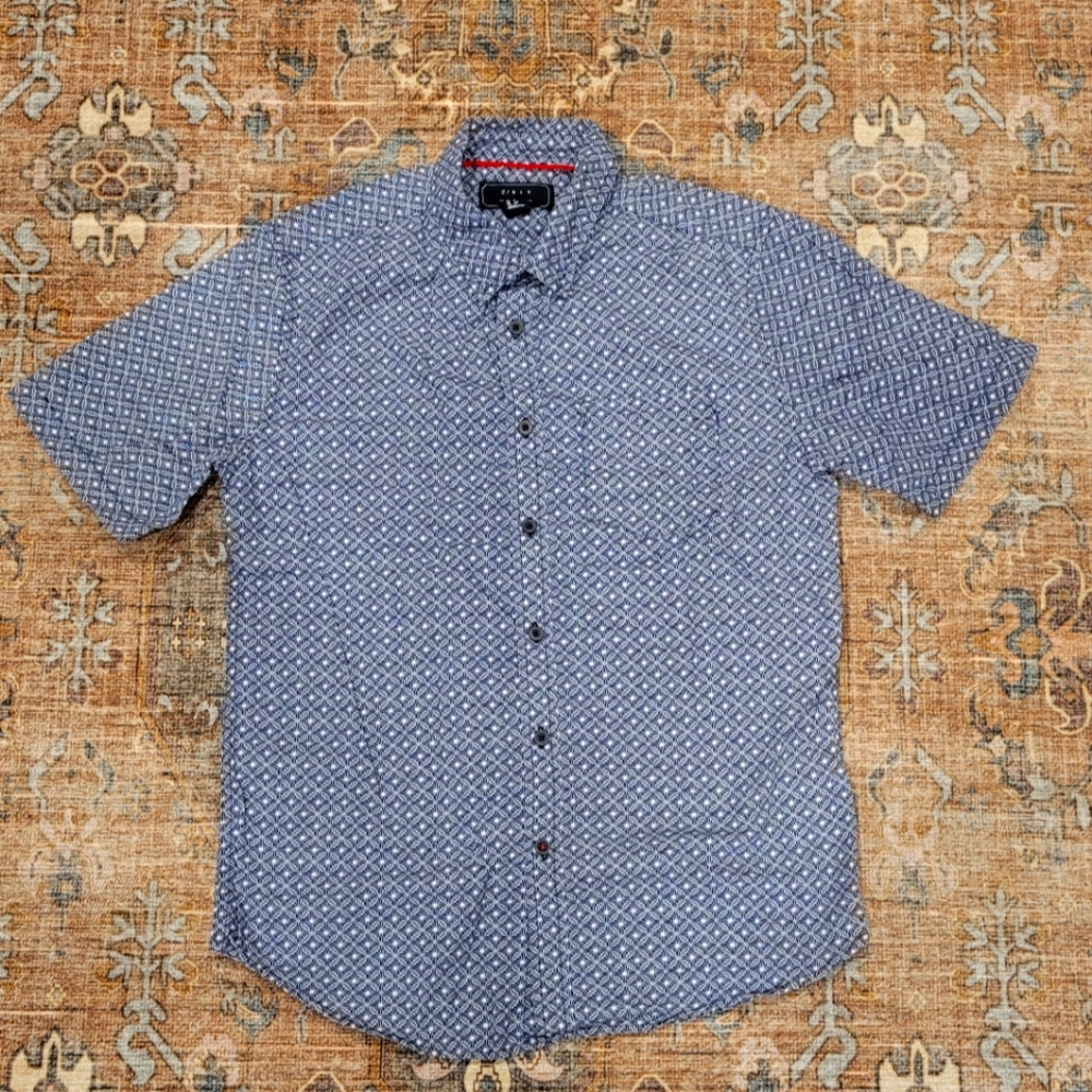 21 men small blue patterned button down short sleeve shirt